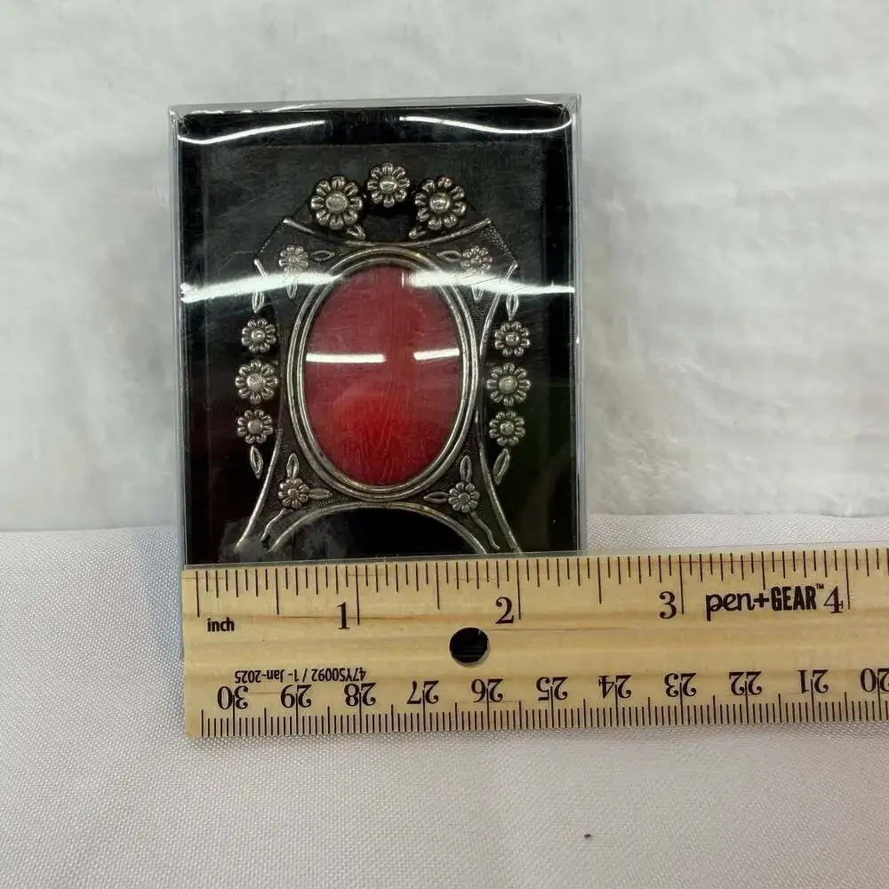 Small Oval Table Top Picture Frame Metal Floral Design